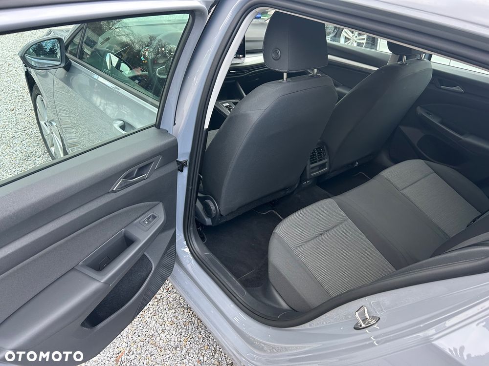 Volkswagen Golf 1.5 eTSI OPF DSG Energy - 12