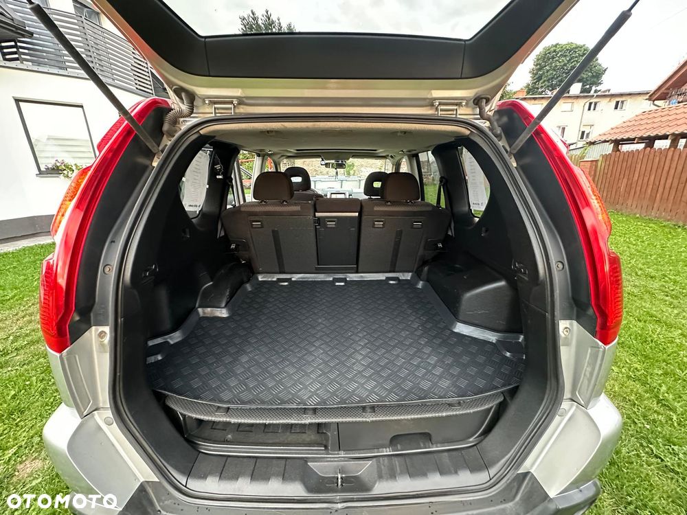 Nissan X-Trail 2.0 dCi 4x4 DPF SE - 15