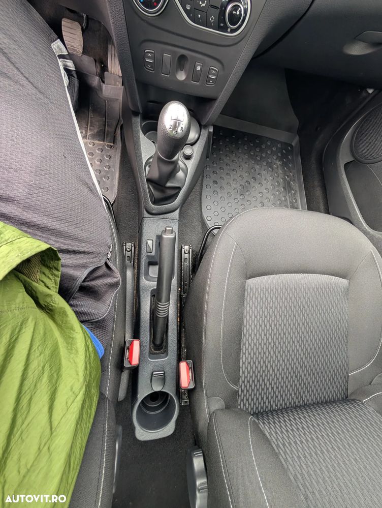 Dacia Logan 1.0 SCe Ambiance - 11