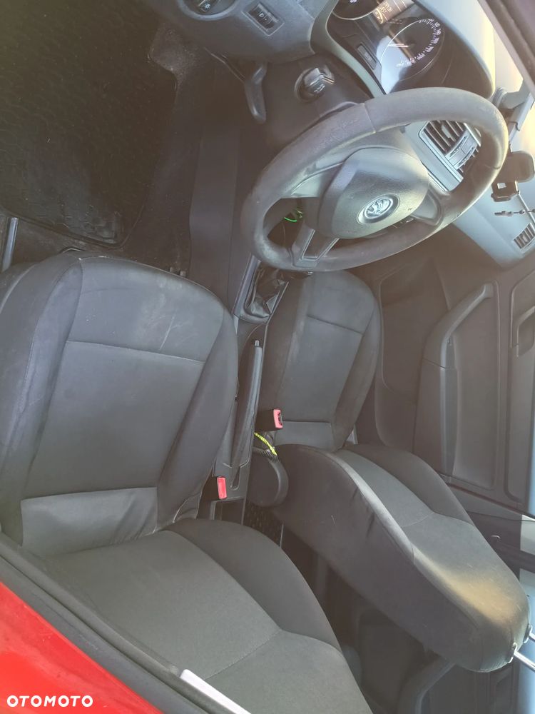 Skoda RAPID 1.4 TDI DPF Style - 8