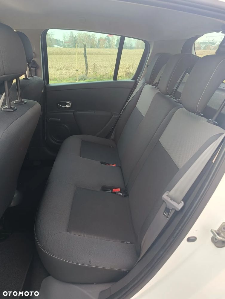 Renault Clio 1.5 dCi Business - 11