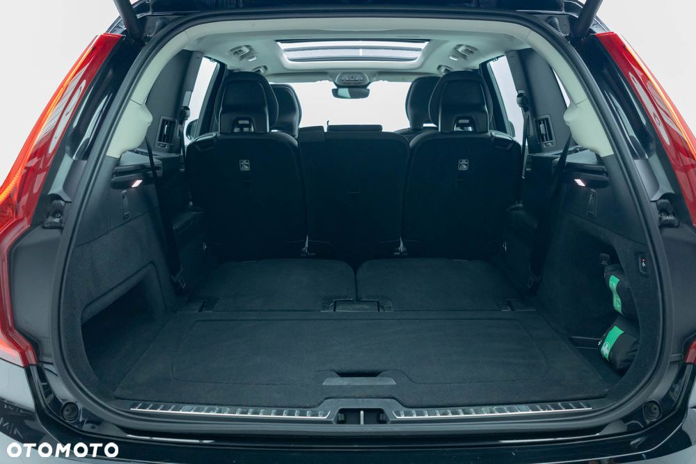 Volvo XC 90 T8 AWD Plug-In Hybrid Ultimate Bright 7os - 40