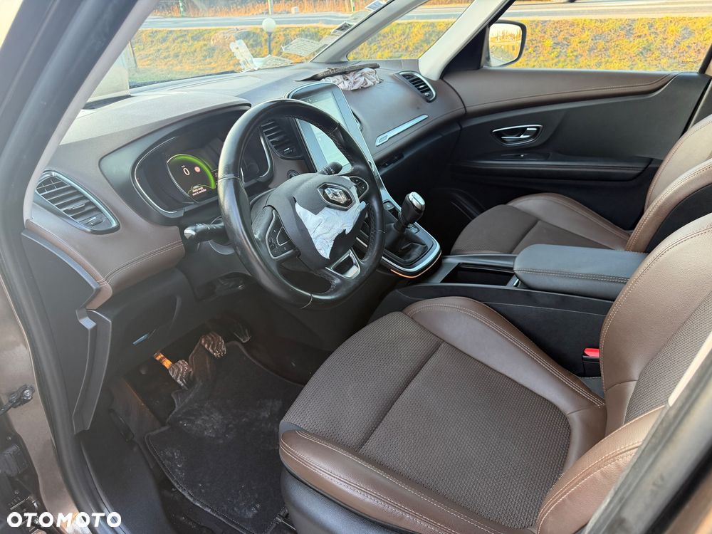 Renault Grand Scenic Energy dCi 130 Start & Stop Bose Edition - 9