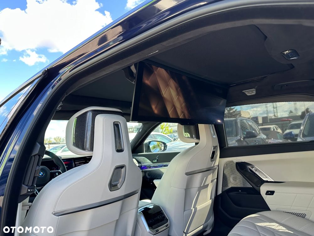 BMW Seria 7 M760e PHEV xDrive sport - 21