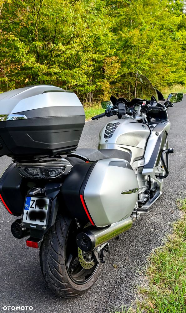 Yamaha FJR - 3