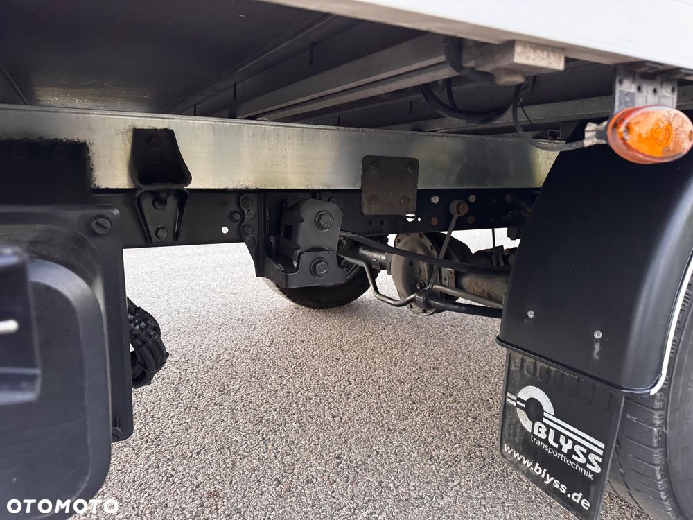 Iveco Daily 35s18 3.0 Kontener z Windą drzwi boczne - 12
