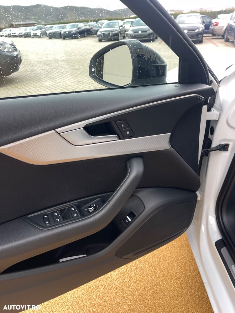 Audi A4 35 TDI S tronic sport - 30