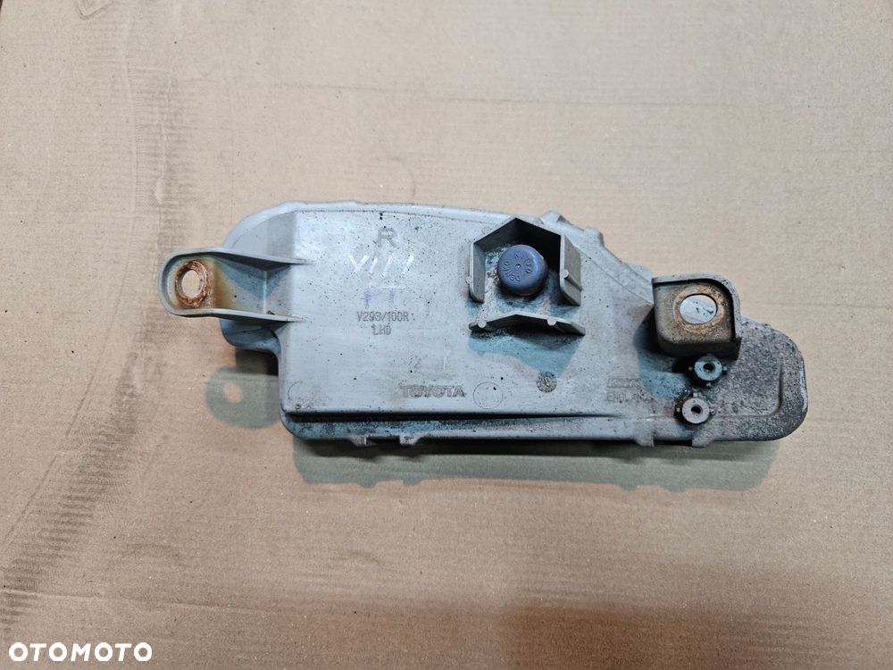 toyota yaris iii 12-13 odblask prawy zderzaka tylnego - 2