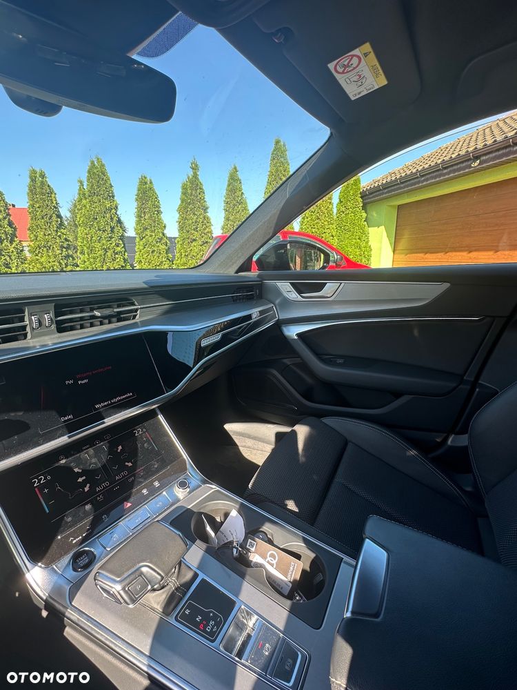Audi A6 Avant - 16