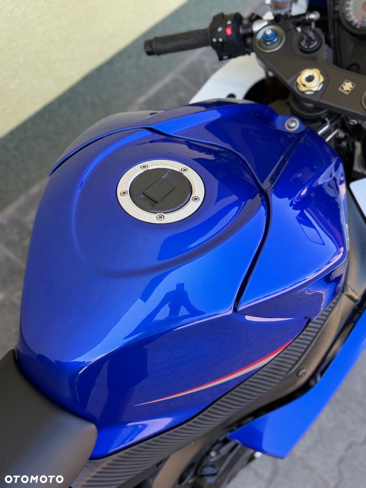 Suzuki GSX-R - 16