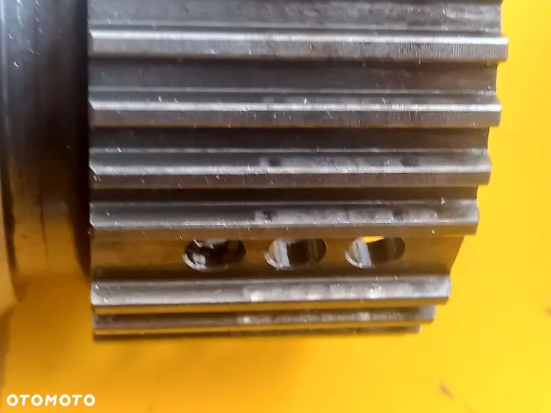 Kosz skrzyni wałek tryb 58/51/41/46 Case MX100C - 11