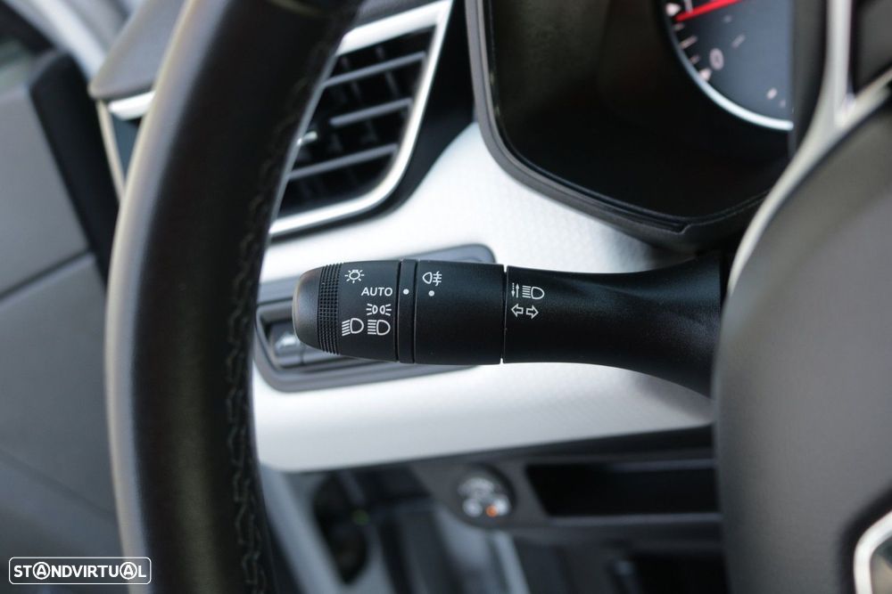 Renault Clio 1.0 TCe Evolution Bi-Fuel - 33