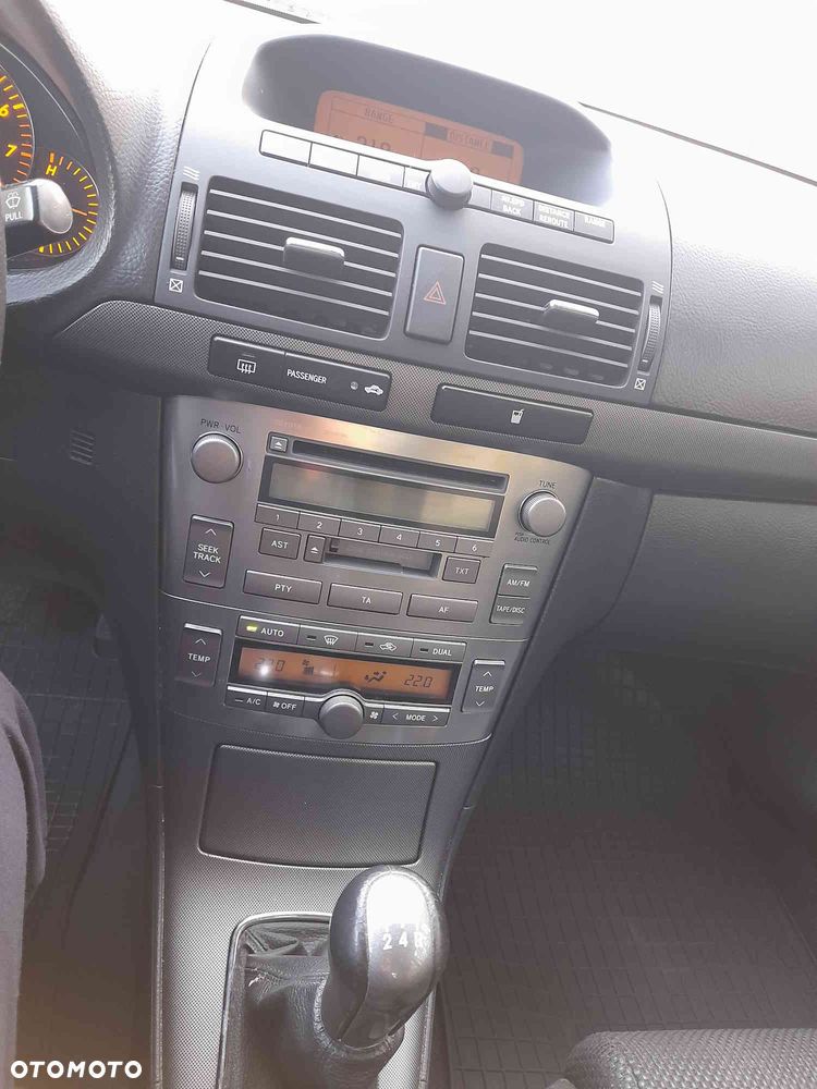 Toyota Avensis 2.0 VVT-i Sol plus - 13