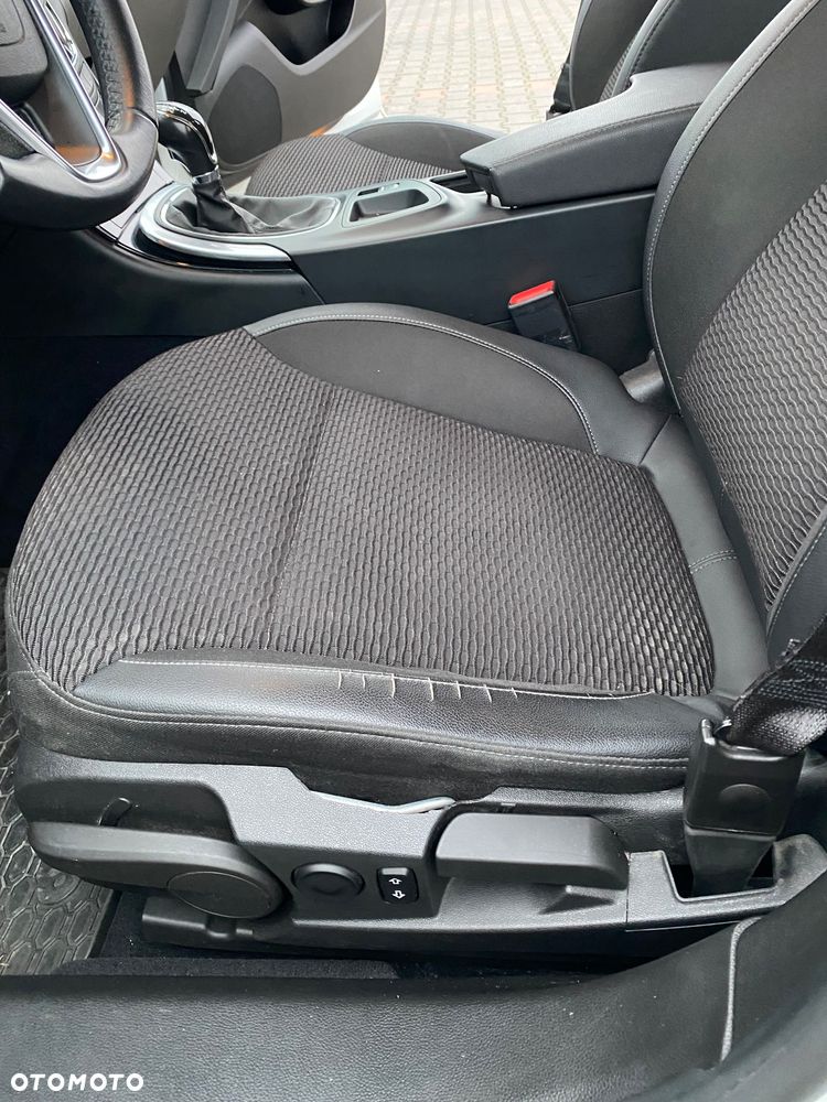 Opel Insignia 2.0 CDTI Cosmo S&S - 35