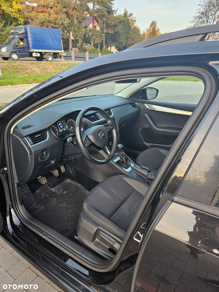 Skoda Octavia 1.6 TDI SCR Ambition - 10