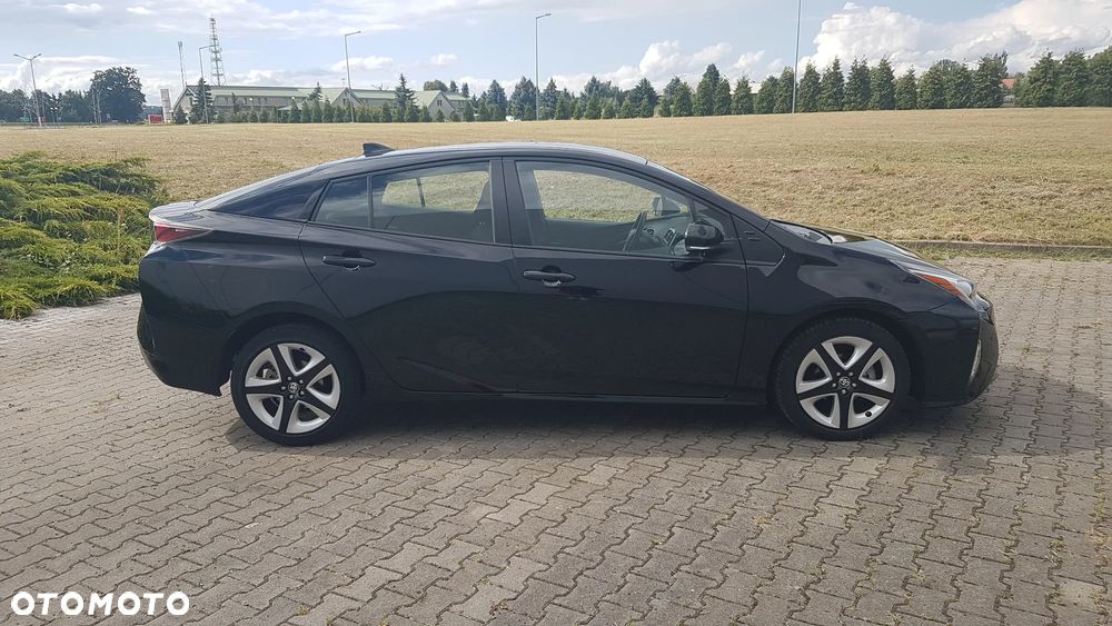 Toyota Prius Hybrid Executive - 23