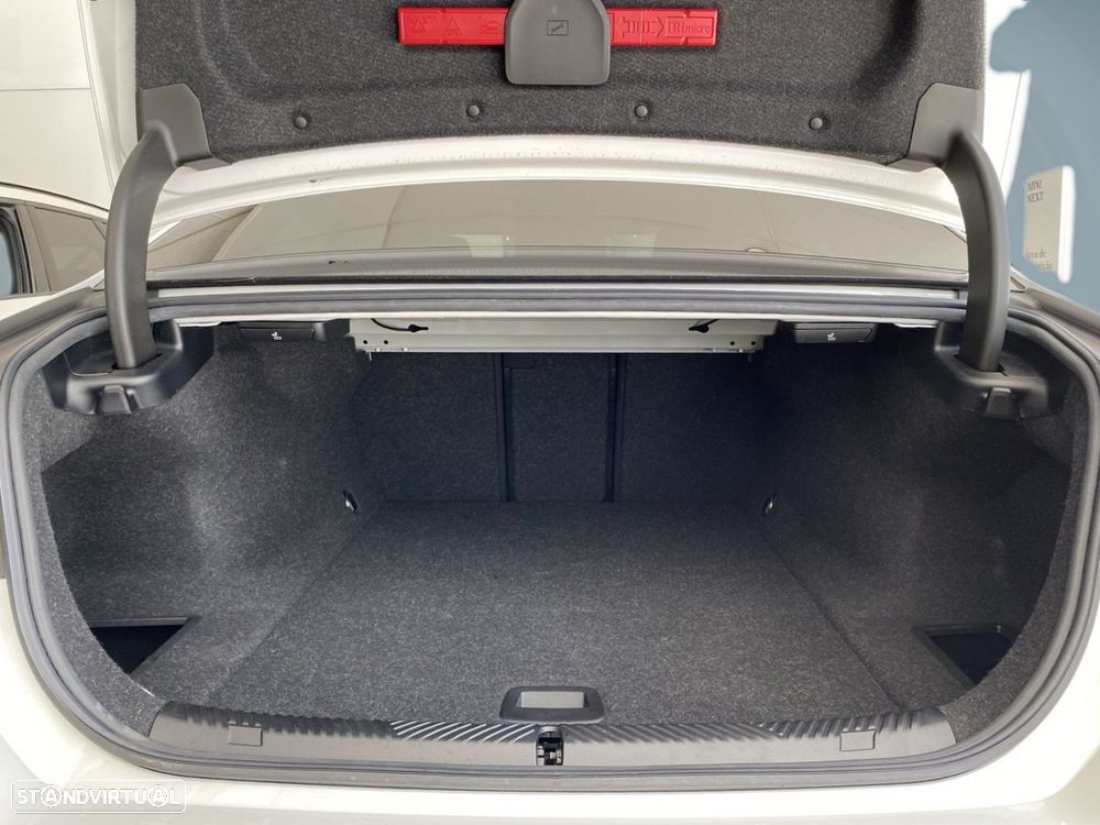 BMW i5 eDrive40 Pack Desportivo M - 16