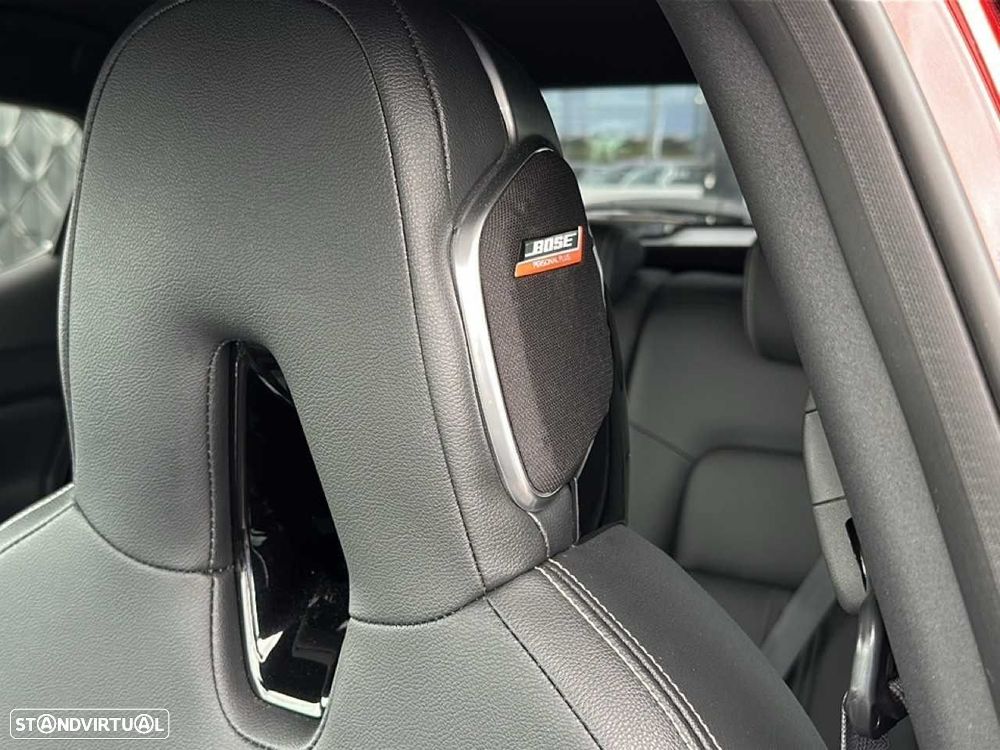 Nissan Juke 1.6 Hybrid Tekna - 14