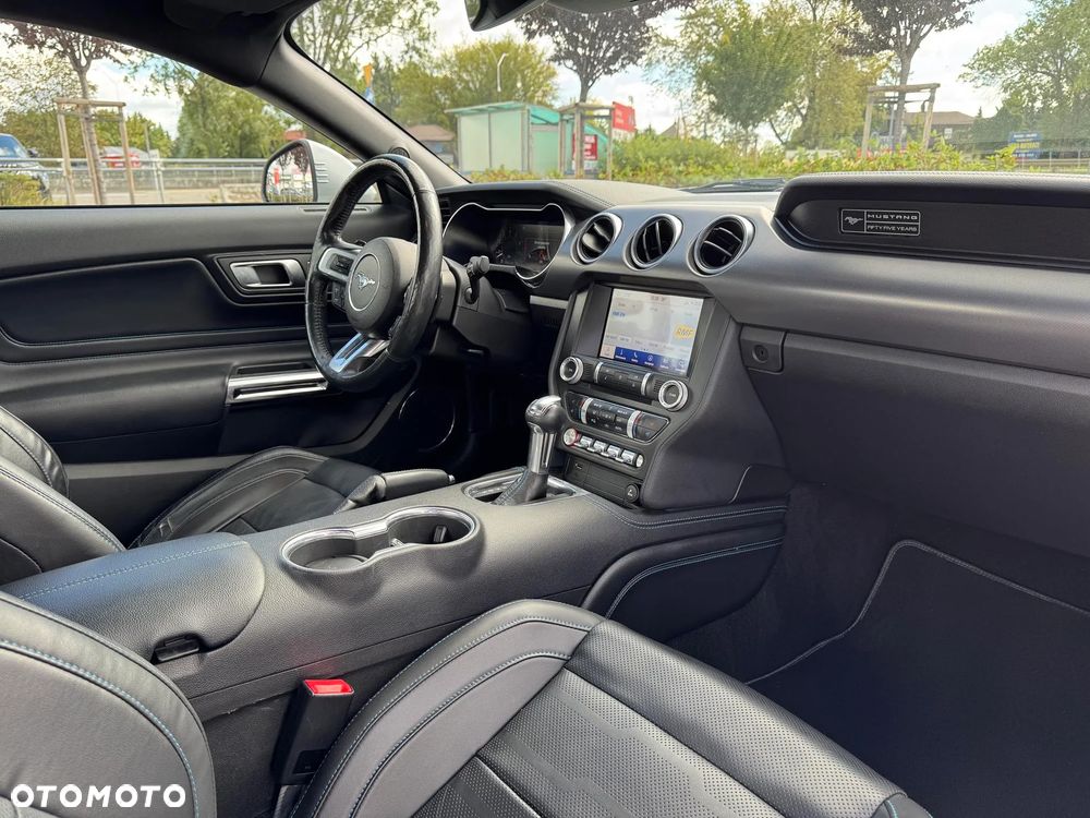 Ford Mustang - 13