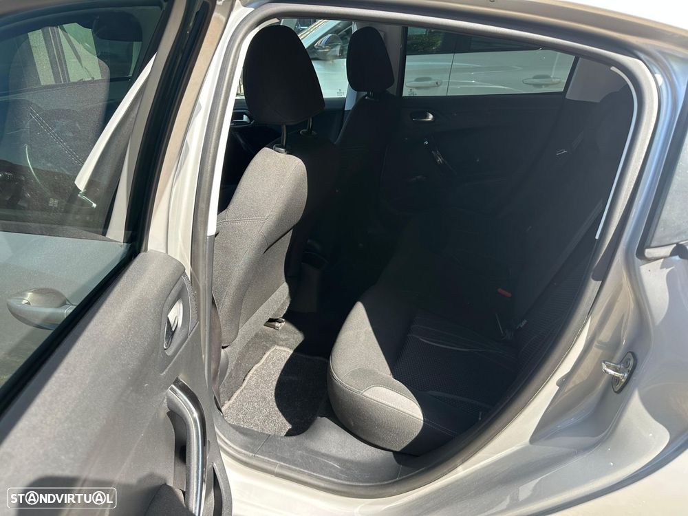 Peugeot 208 1.4 HDi Active - 13