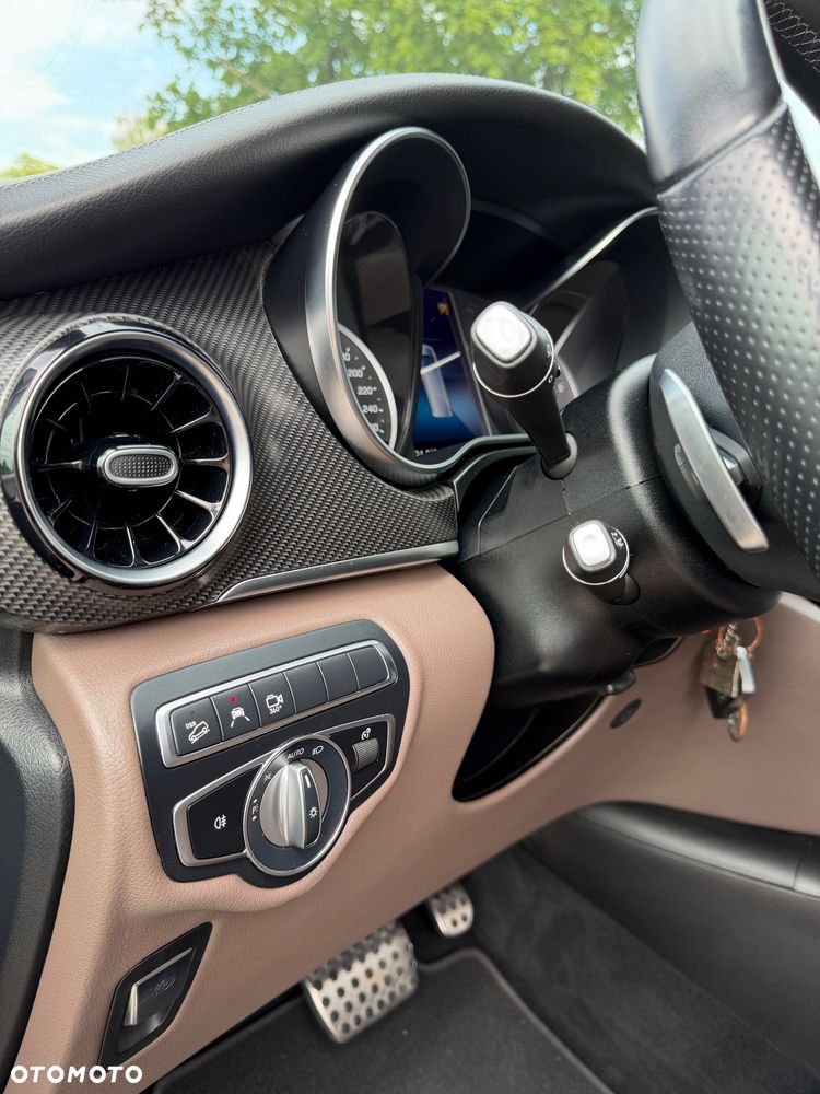 Mercedes-Benz Klasa V 300 d 4-Matic Avantgarde 9G-Tronic (d³ugi) - 22