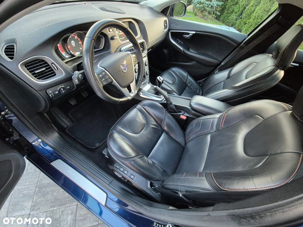Volvo V40 - 20