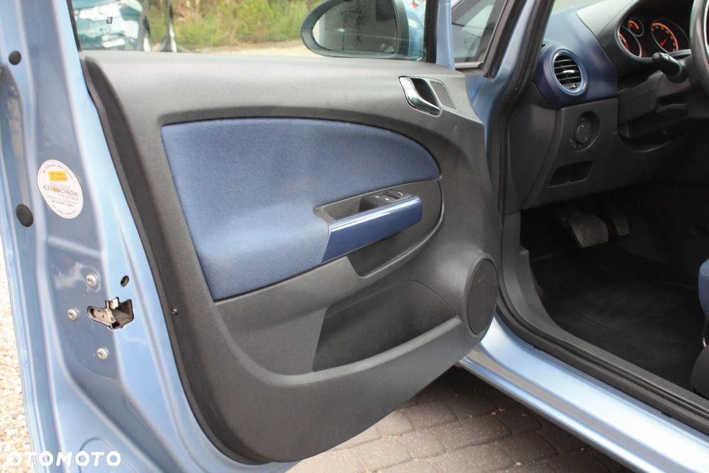 Opel Corsa 1.2 16V Silverline Easytronic - 20