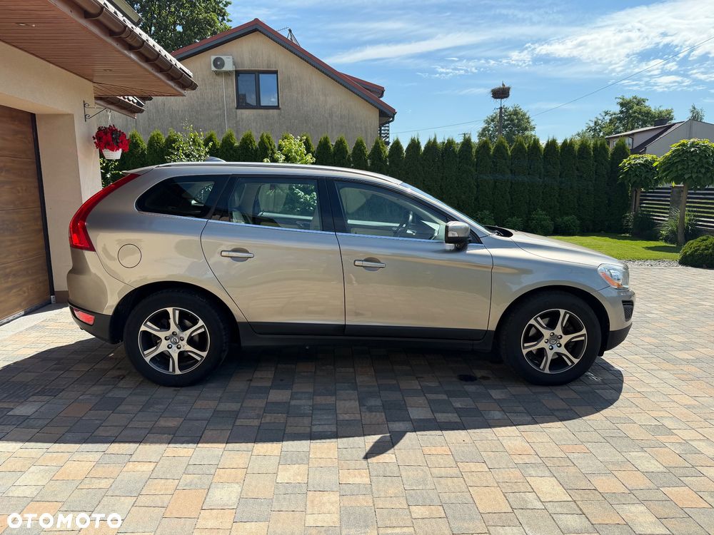 Volvo XC 60 - 6