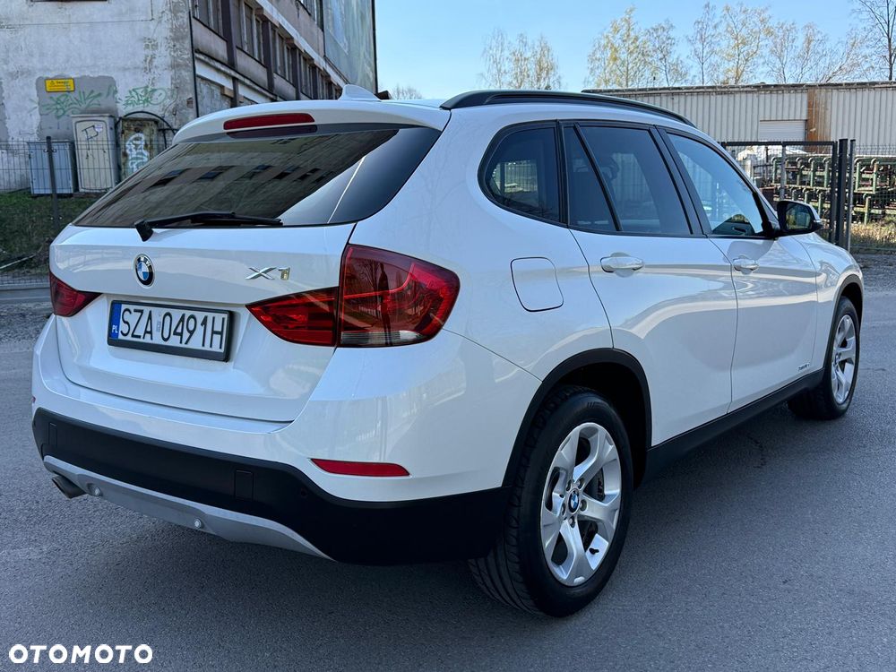 BMW X1 xDrive18d xLine - 12