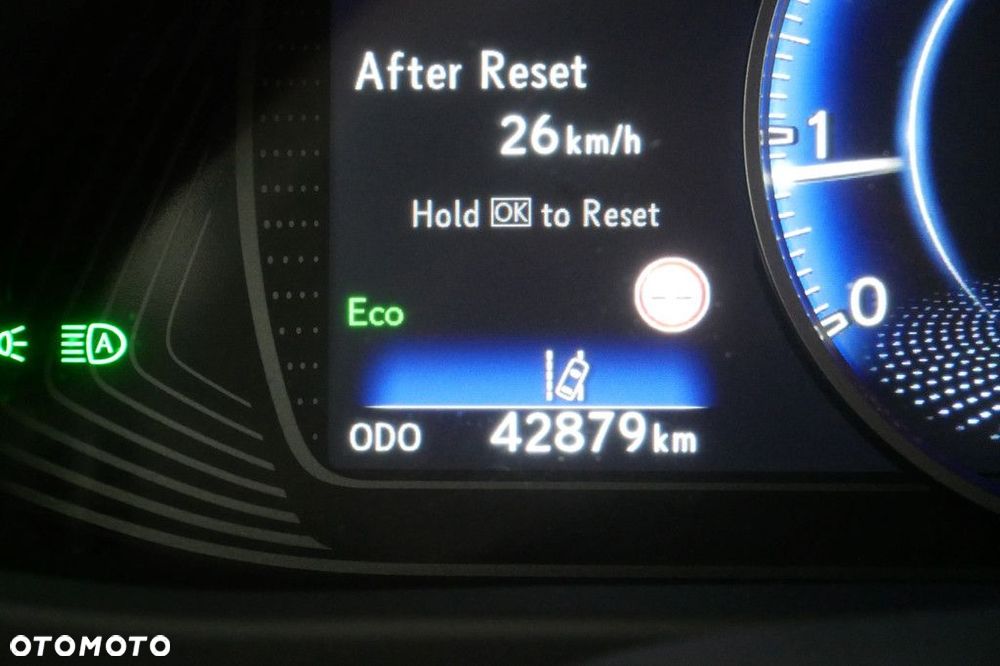 Lexus UX - 27