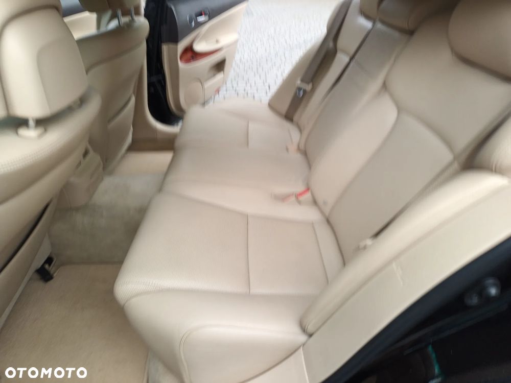Lexus GS - 9