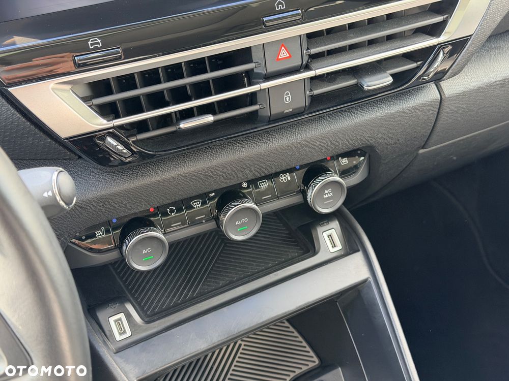 Citroën C4 1.5 BlueHDi Shine S&S EAT8 - 33