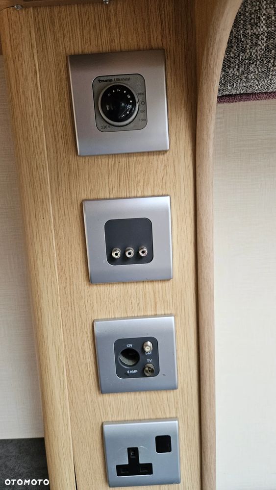 Coachman Pastiche - 22