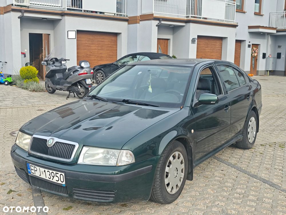Skoda Octavia 1.6 GLX - 1