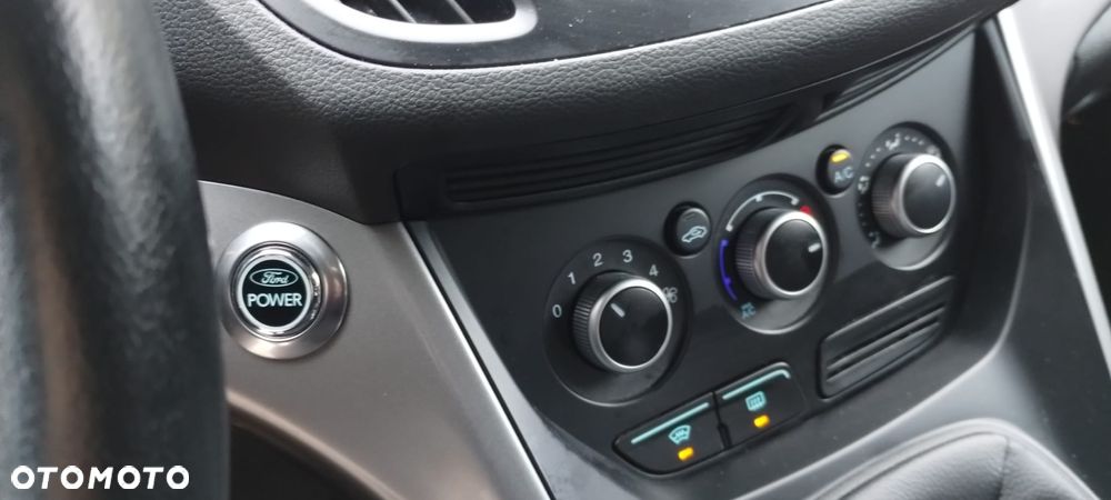 Ford Kuga 2.0 TDCi 2x4 Trend - 20