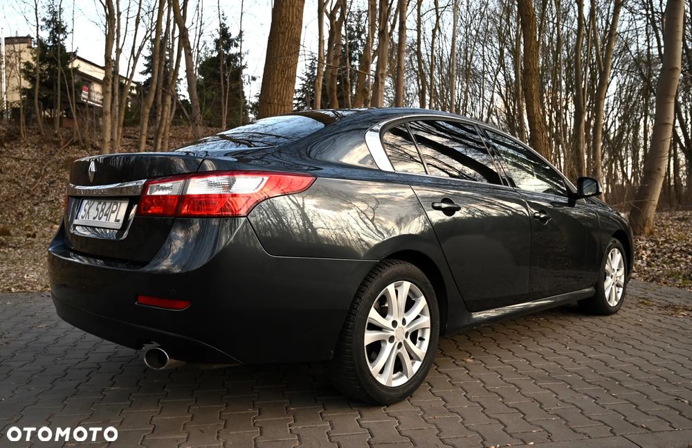 Renault Latitude - 17