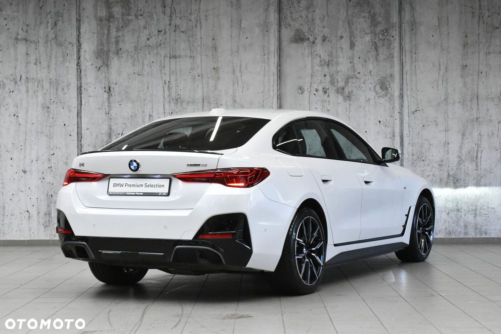 BMW i4 - 3