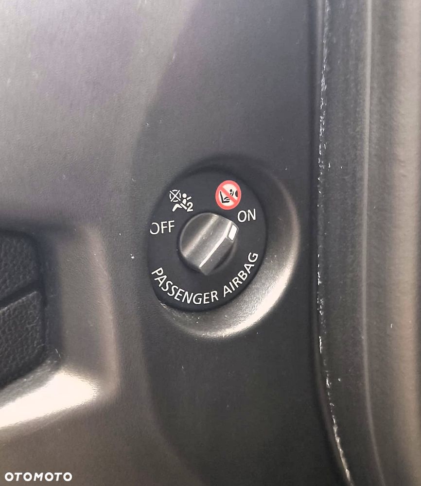 Renault Megane ENERGY TCe 205 EDC GT - 19