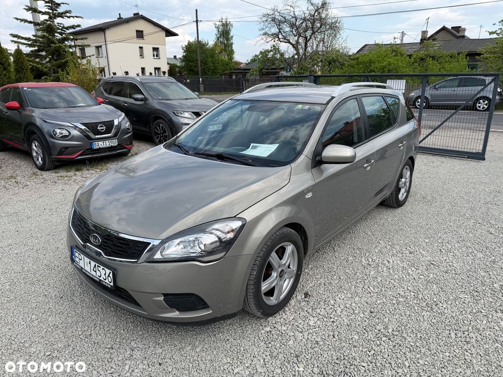 Kia Ceed 1.4 CVVT Attract - 13