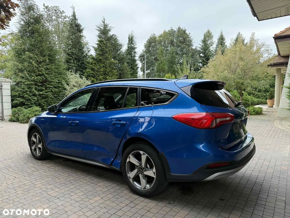 Ford Focus 1.5 EcoBoost Active X - 6