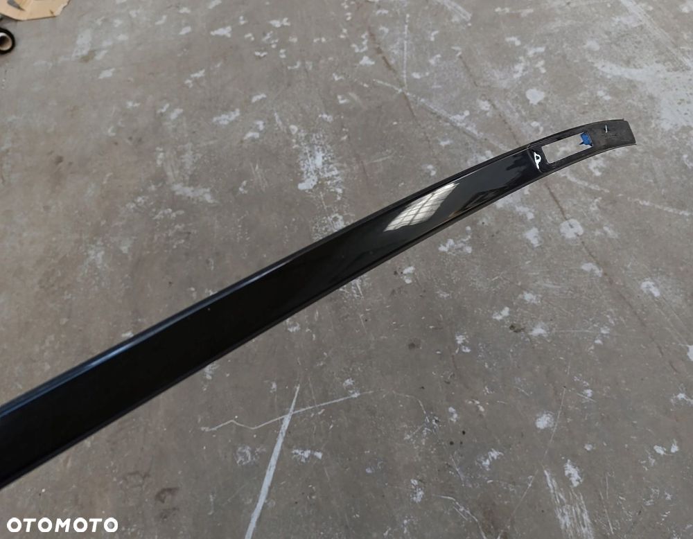 LISTWA DACHOWA PRAWA MERCEDES C KLASA W204 C220 CDI 2.2 - 2