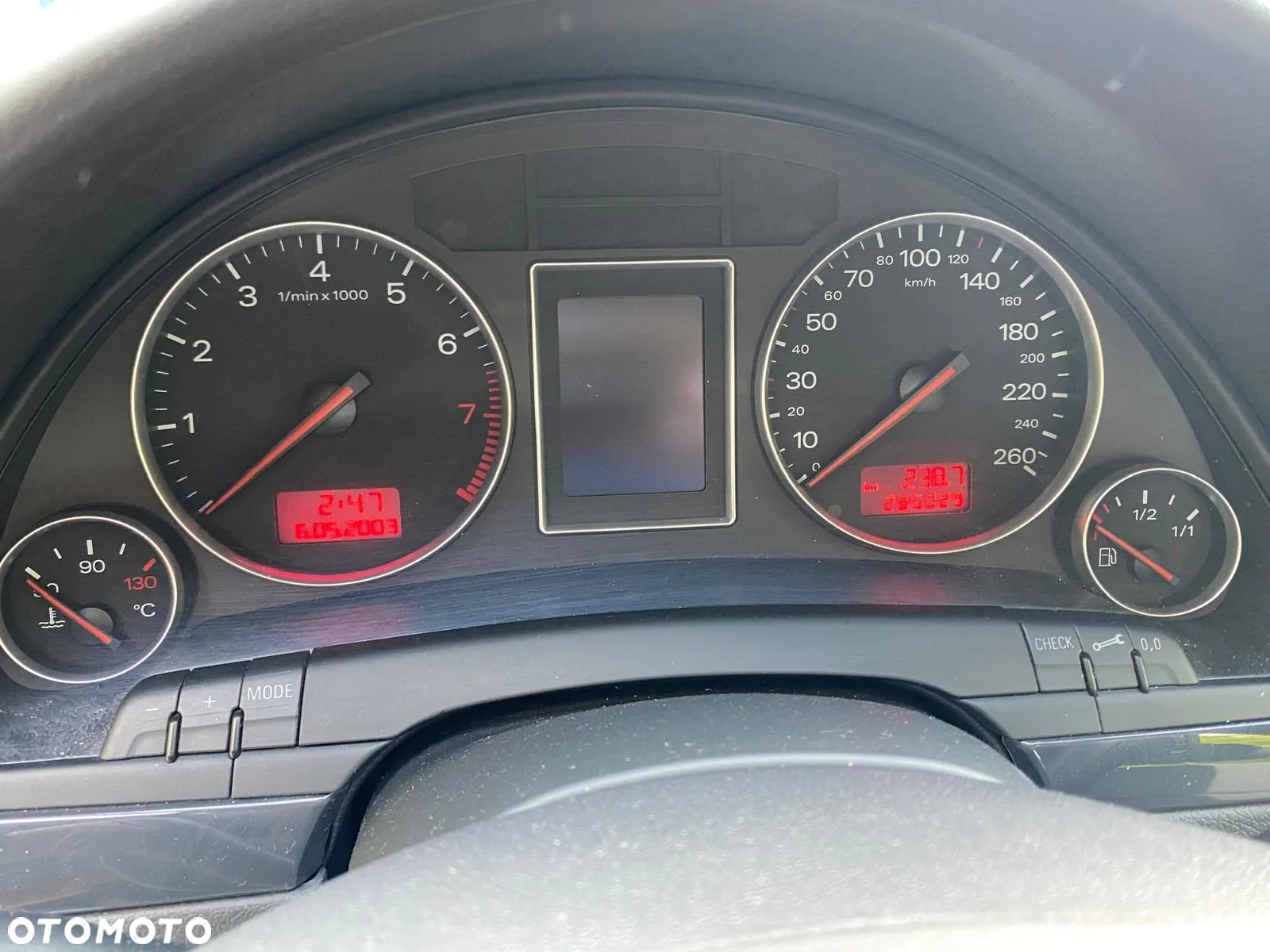 Audi A4 2.4 - 12