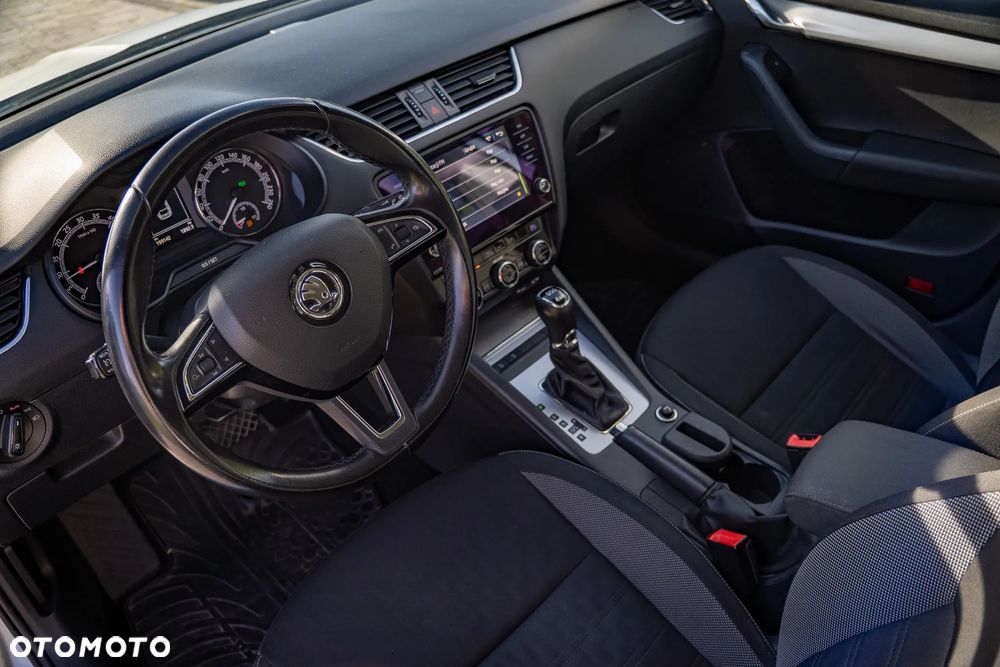 Skoda Octavia 2.0 TDI 4x4 DSG Style - 25