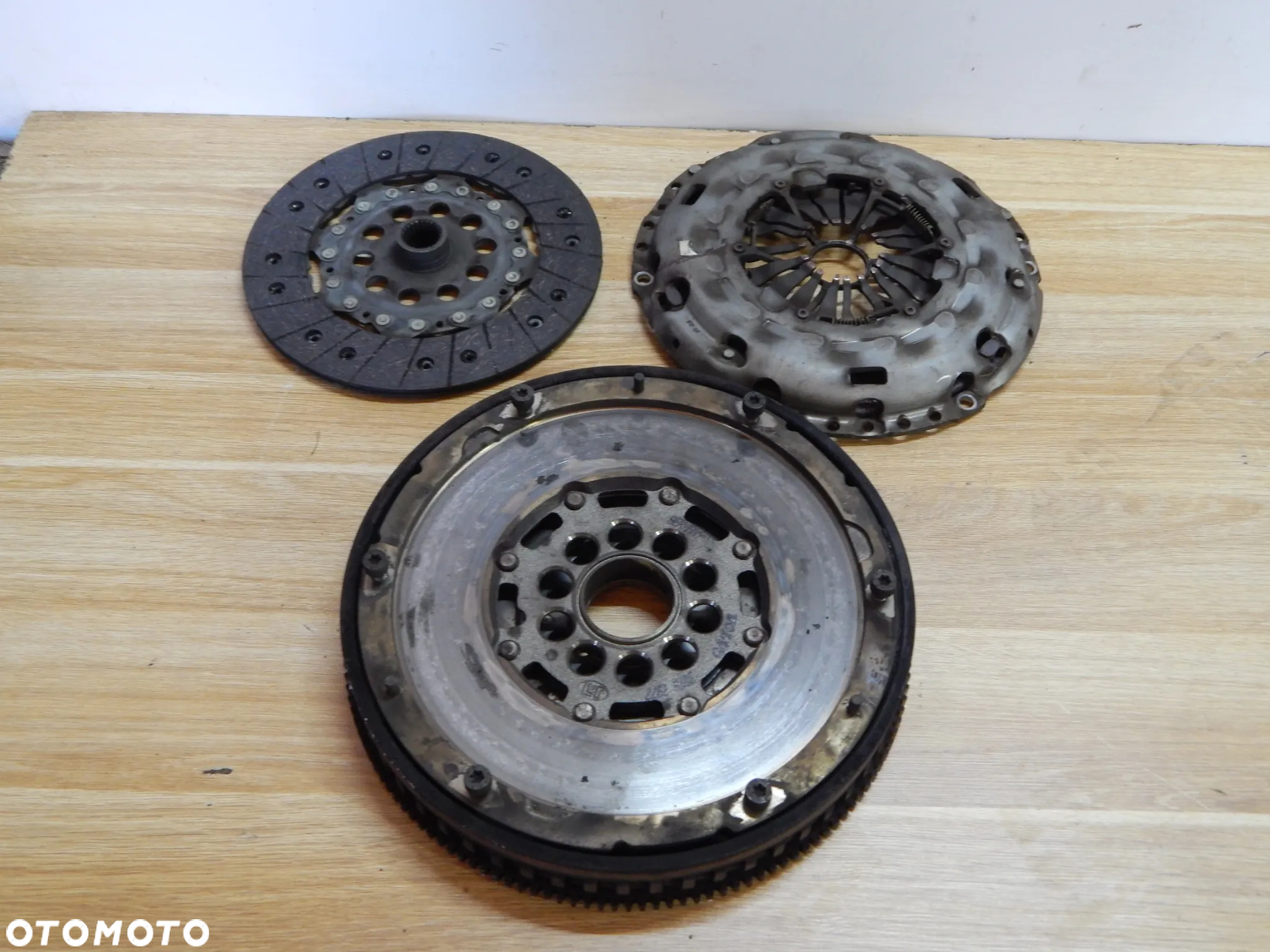 Sprzęgło dwumasa 2.4 D5 Volvo XC60 xc60 I s60 s80 v70 08-17 30787972 Łuków części - 2