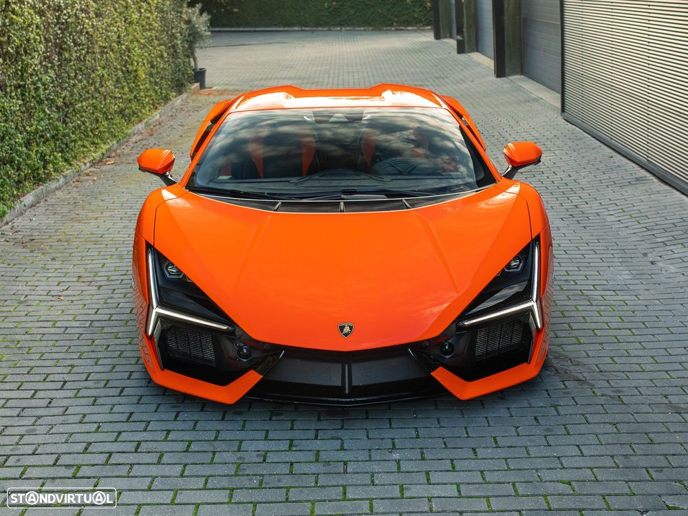 Lamborghini Revuelto Standard - 3