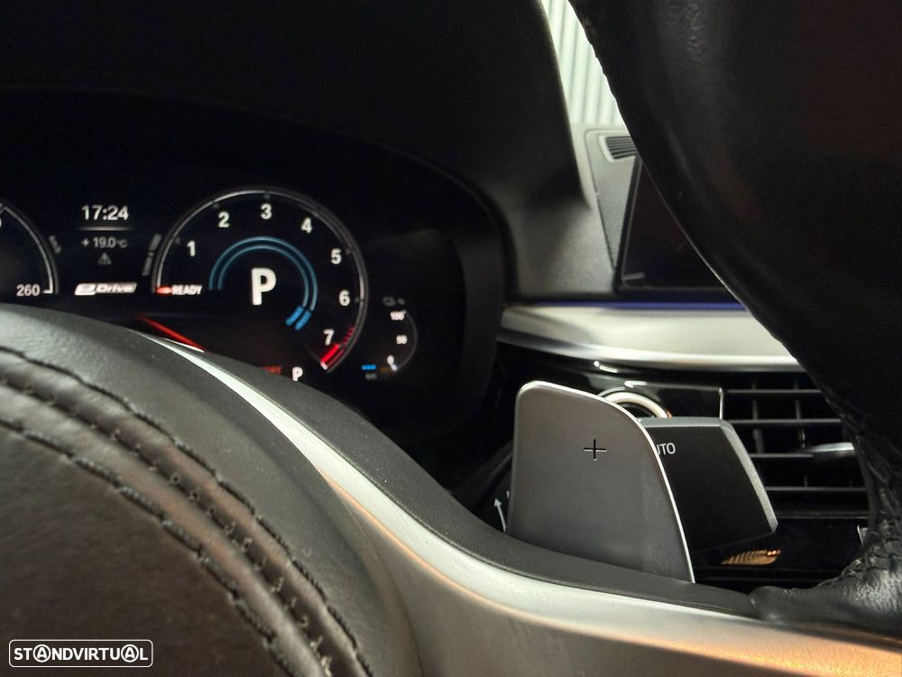 BMW 530 e iPerformance Pack M - 32