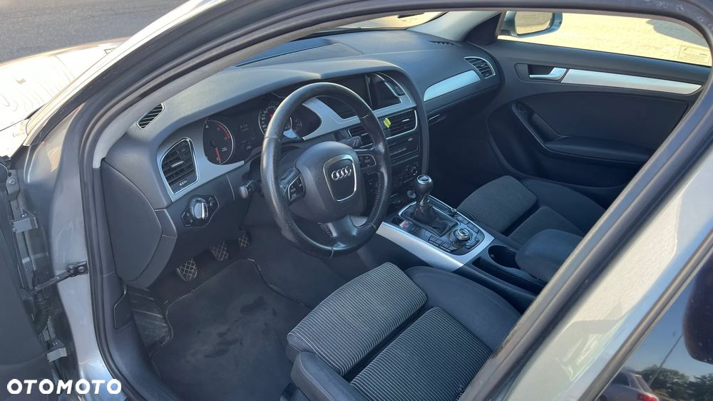 Audi A4 Avant - 9