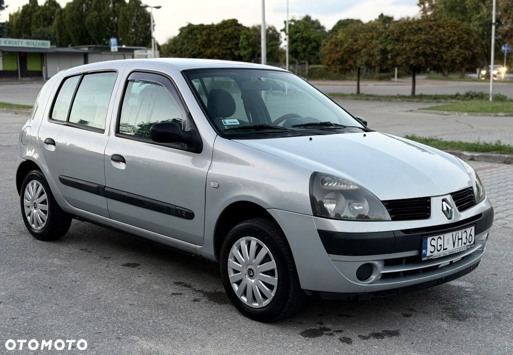 Renault Clio - 9