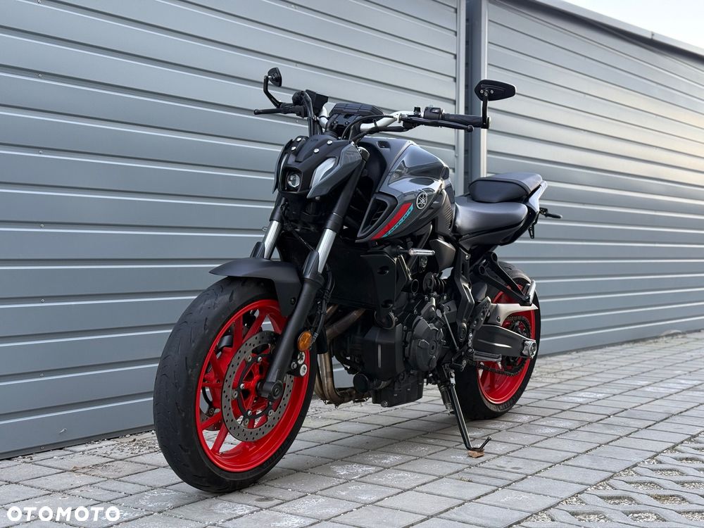 Yamaha MT - 8