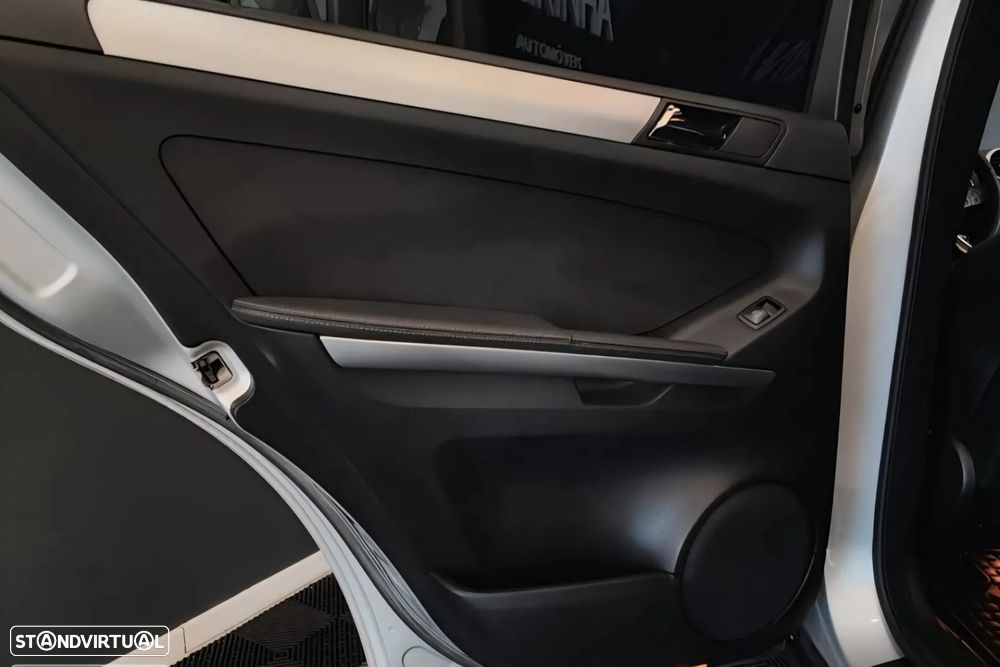 Mercedes-Benz ML 320 CDi - 14